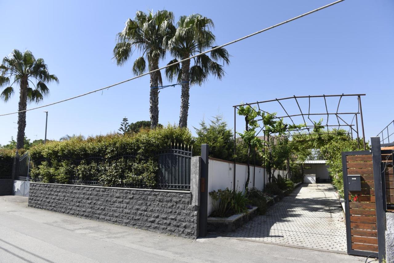Villa Amelie Fondachello  Exterior photo