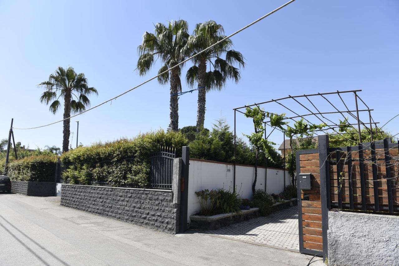 Villa Amelie Fondachello  Exterior photo
