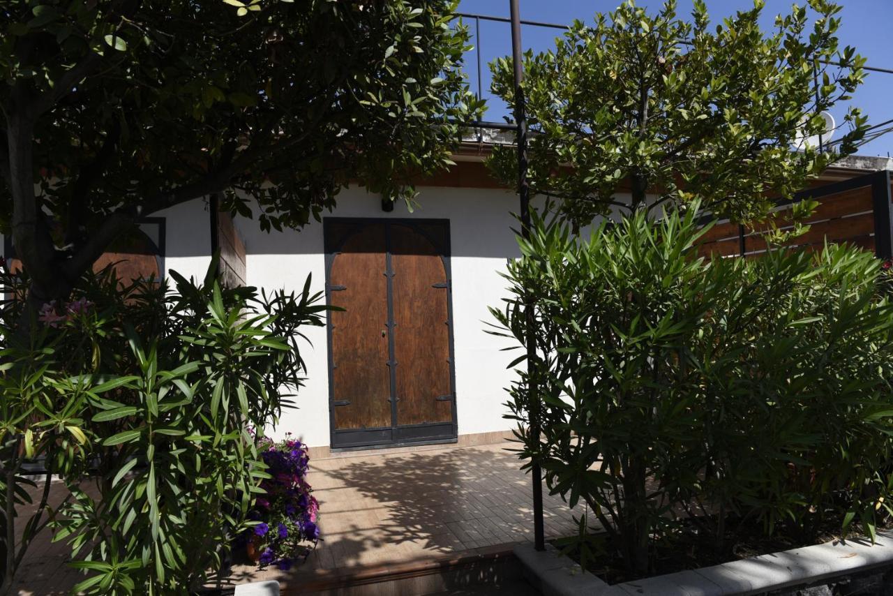 Villa Amelie Fondachello  Exterior photo